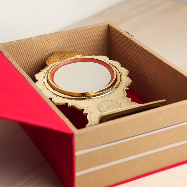 natural and artistic